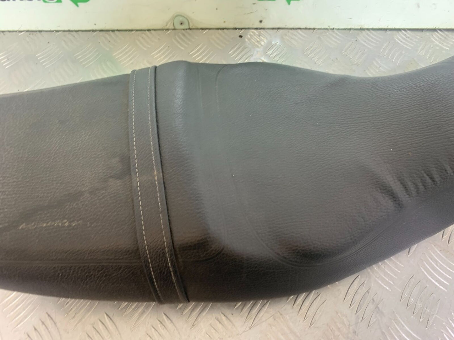TRIUMPH 955i SPRINT ST SEAT  YEAR 1999-2004 (CMB1124)