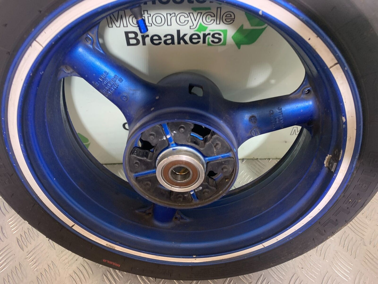 KAWASAKI ZX6R ZX6 J REAR WHEEL (GOOD TYRE) YEAR 2000 (CMB1129)