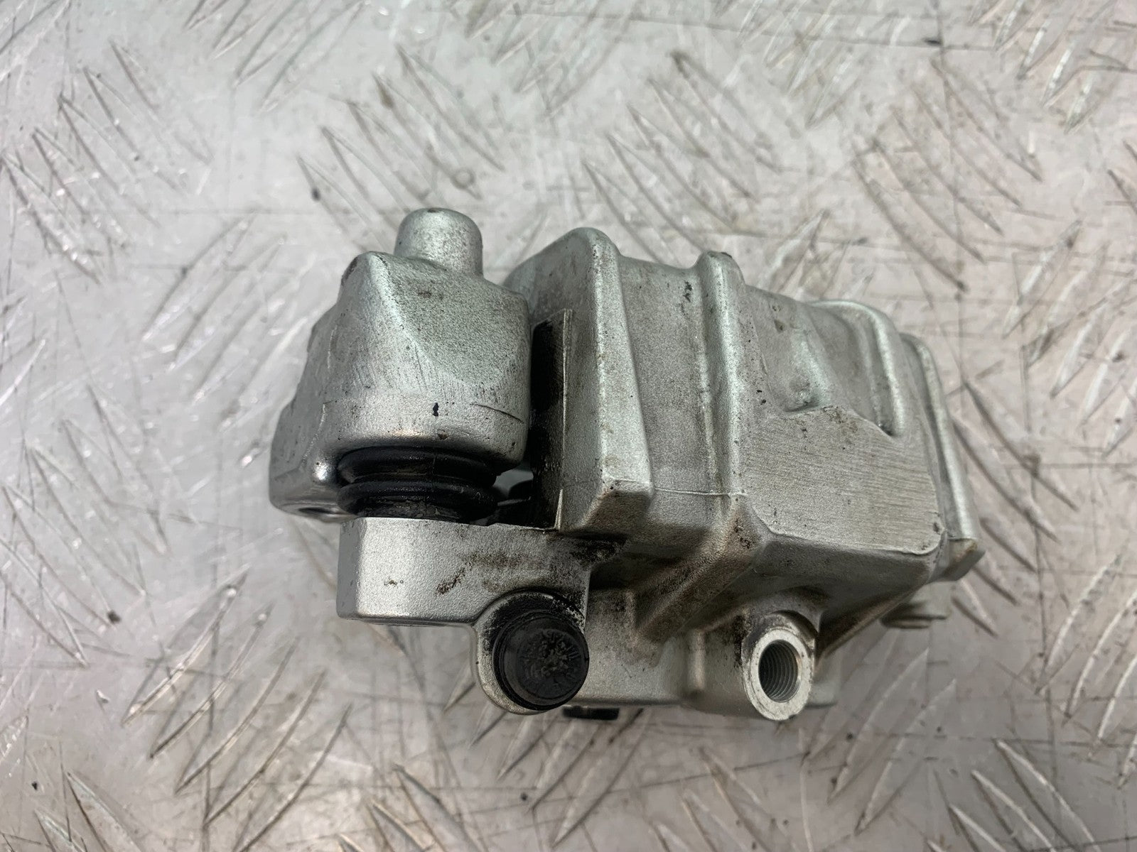 APRILIA 650 PAGASO STRADA FRONT BRAKE CALIPER  YEAR 2005-2010 (CMB1260)