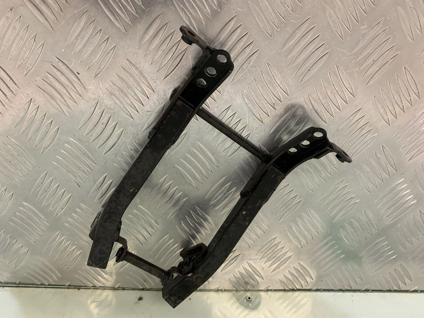 HONDA CBF600 CBF 600 SA-5 FRAME RAIL  YEAR 2004 -07  (STOCK 965)