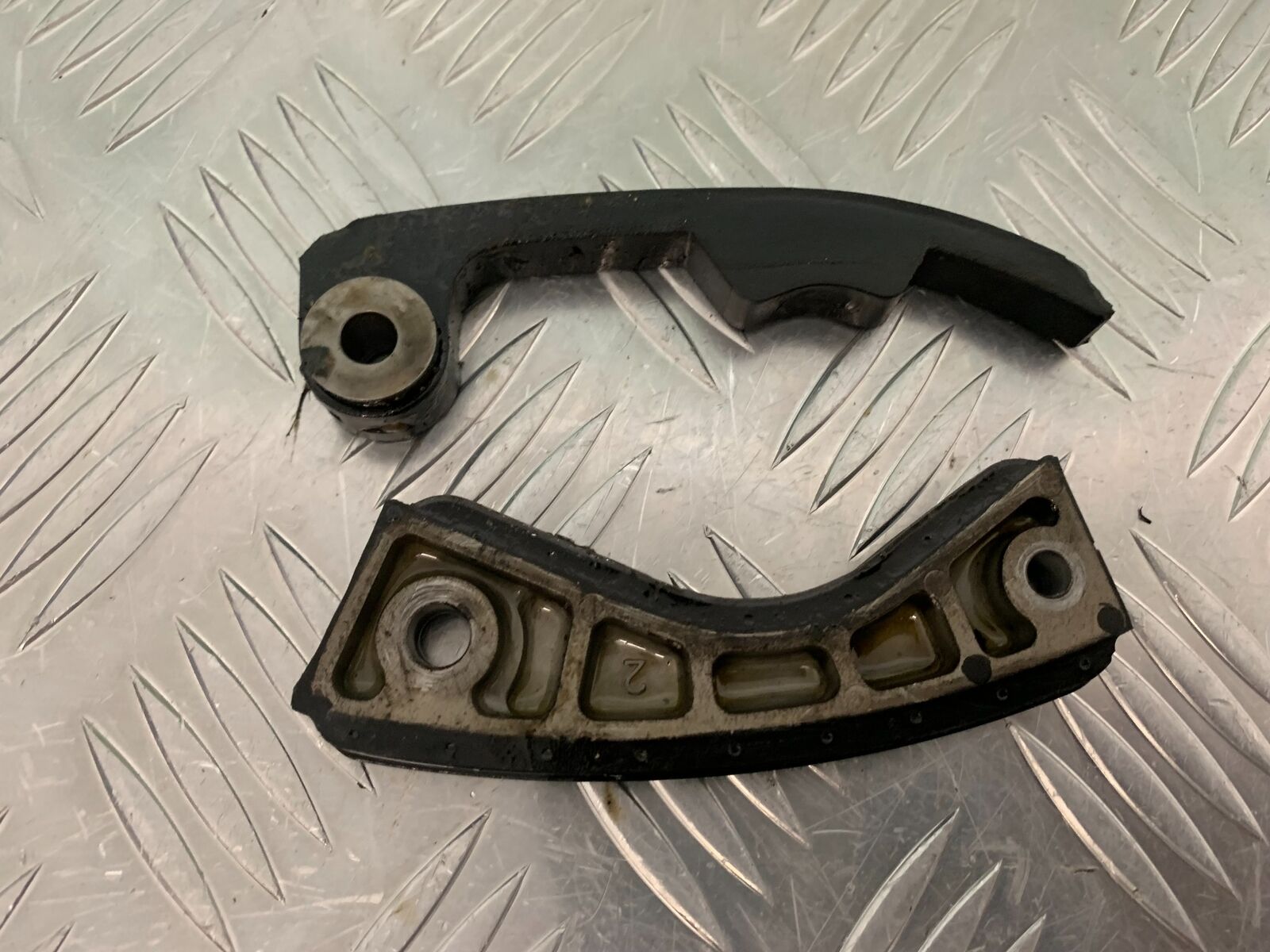 KAWASAKI KLR250 KLR 250 CAMCHAIN GUIDES  YEAR 1984-2001 (STOCK 980)