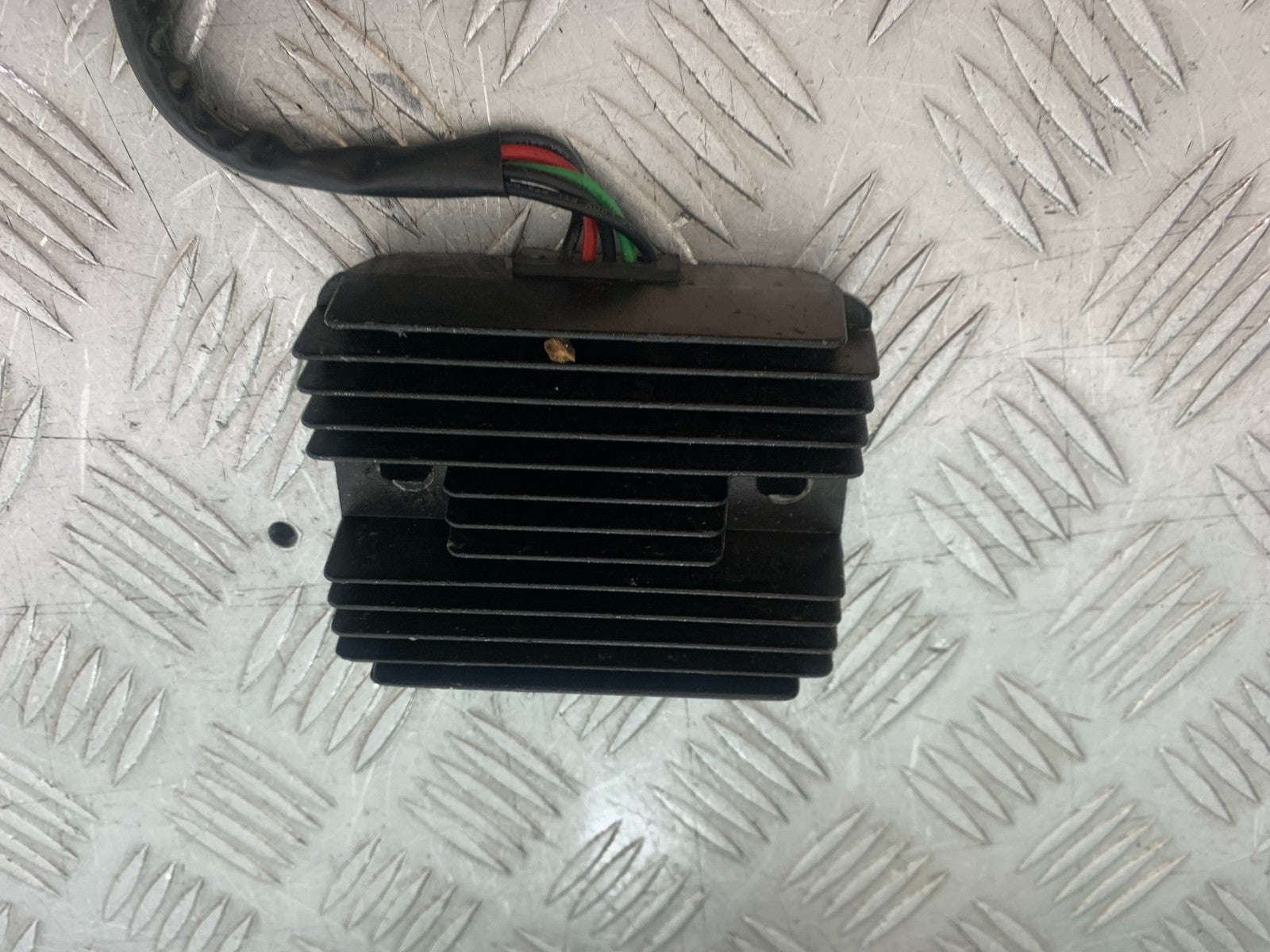 SUZUKI GSXR600 GSXR 600 K1 K2 K3 REGULATOR  1999-03 (CMB1284)