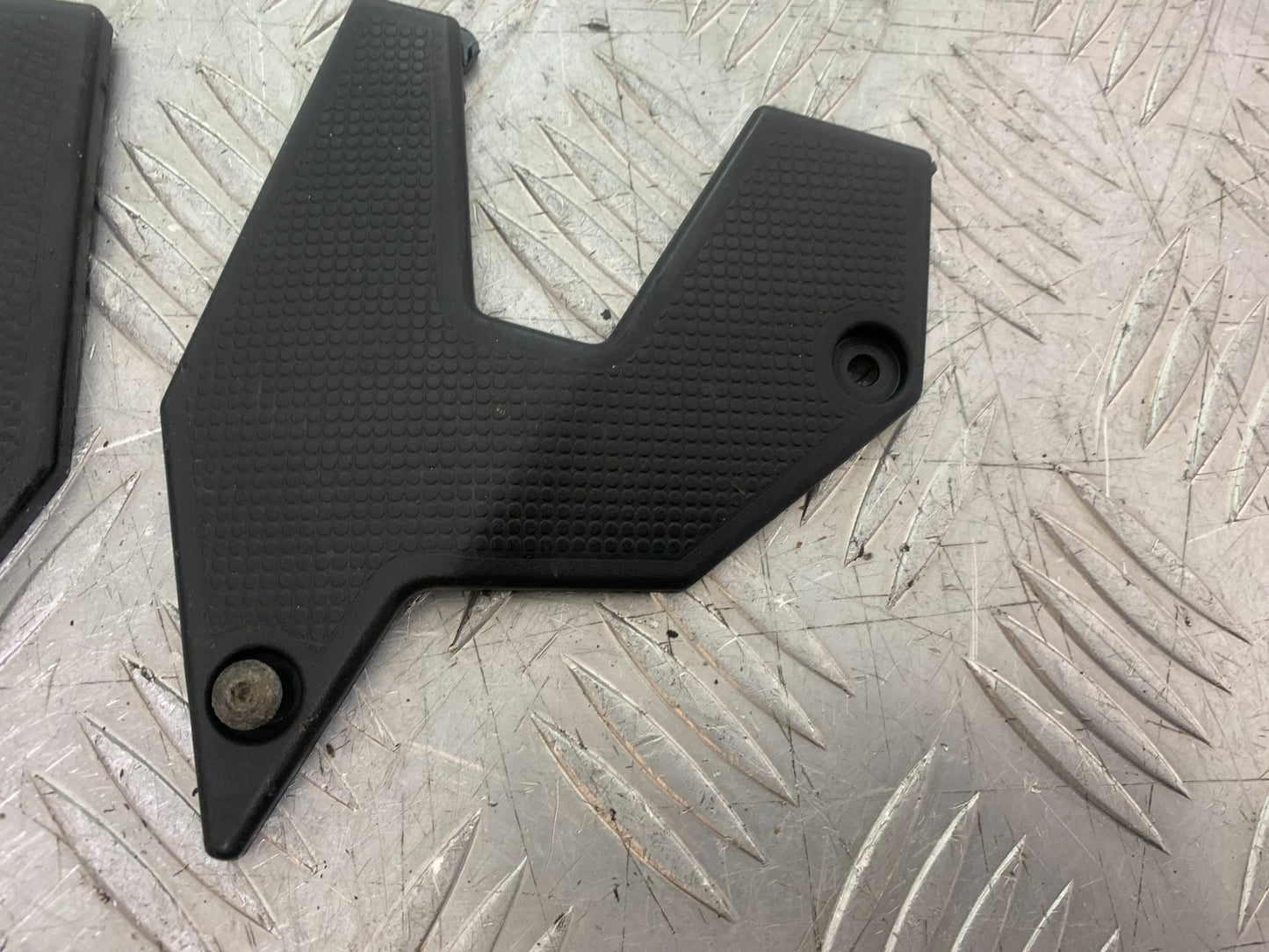 KAWASAKI 650 VERSYS INFILL COVERS   YEAR 2015-2018 (CMB1288)