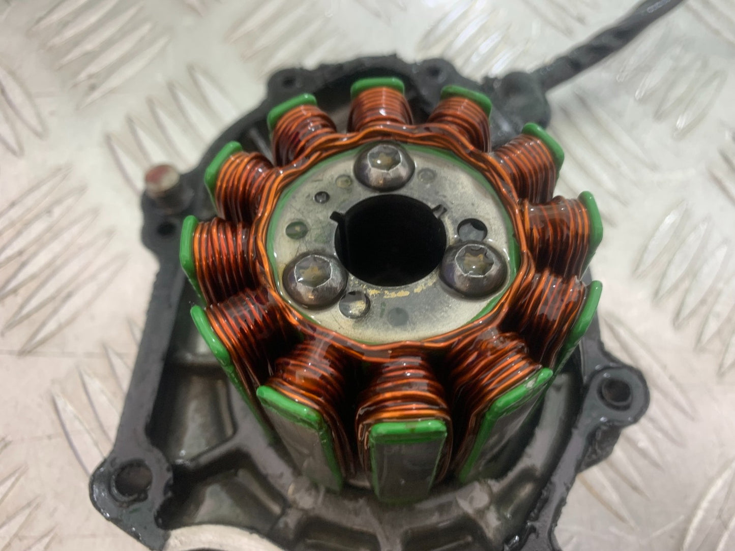 YAMAHA YZF R1 4C8 GENERATOR (GENUINE YAMAHA )  YEAR 2007-2008 (CMB1237)