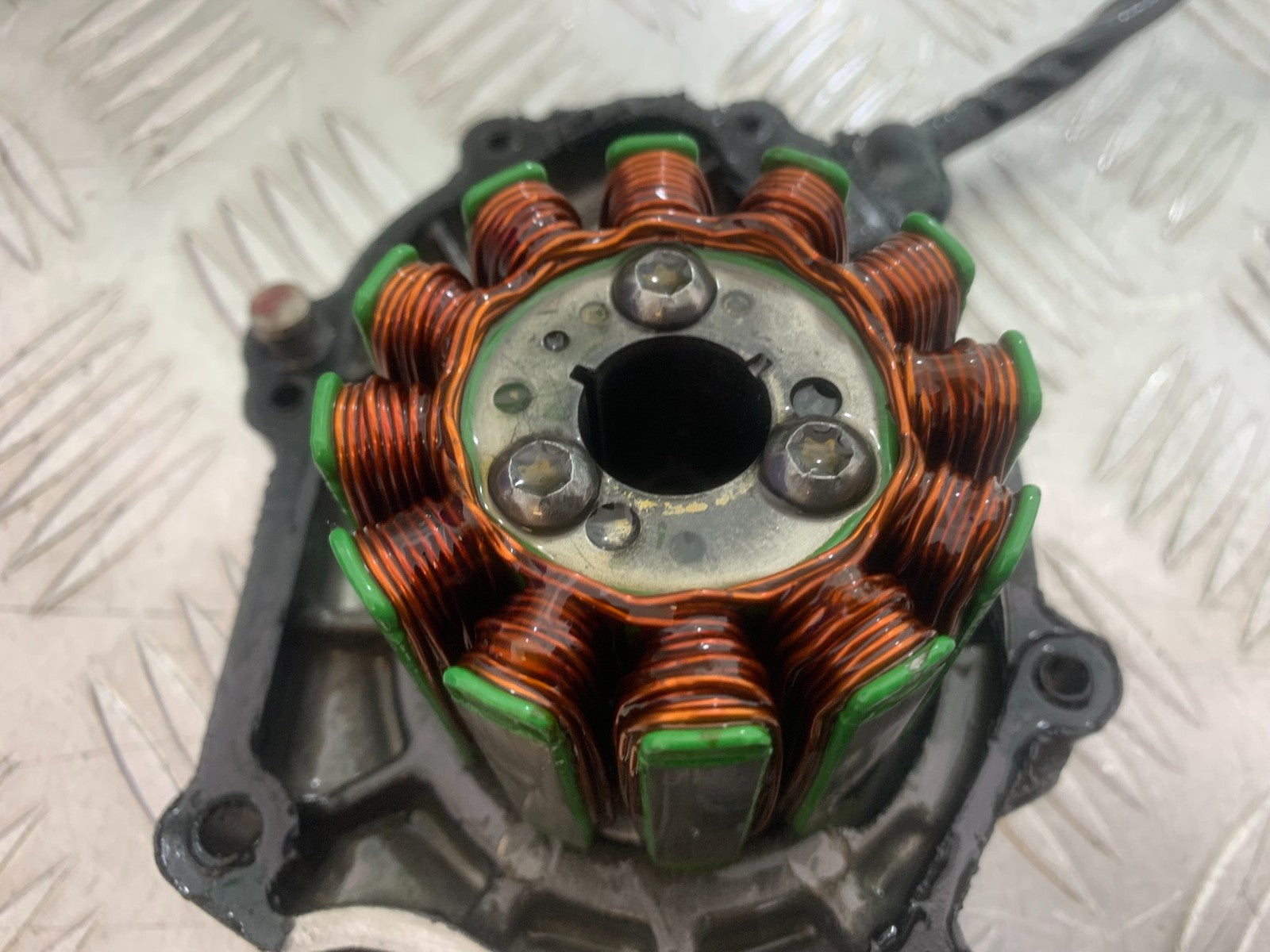 YAMAHA YZF R1 4C8 GENERATOR (GENUINE YAMAHA )  YEAR 2007-2008 (CMB1237)