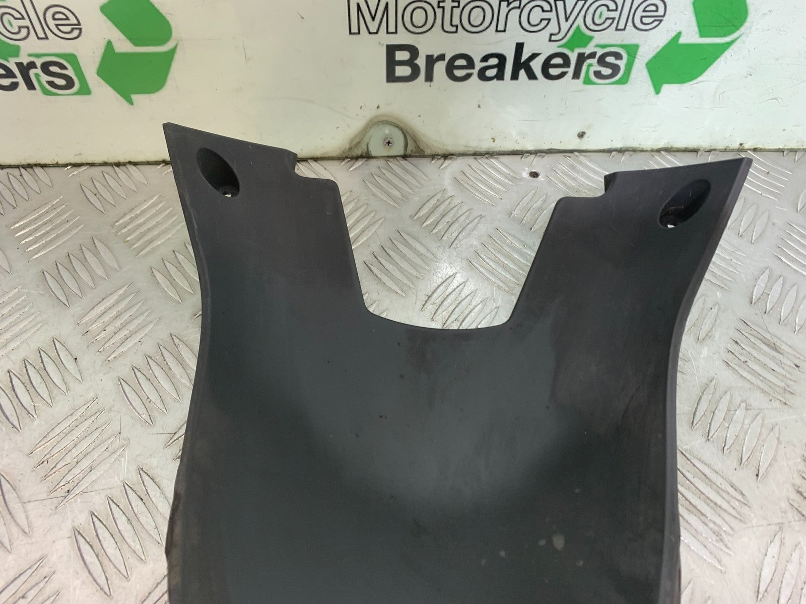 YAMAHA YZF-R125 YZF 125 FAIRING V-PIECE  YEAR 2019-2022 (CMB1263)