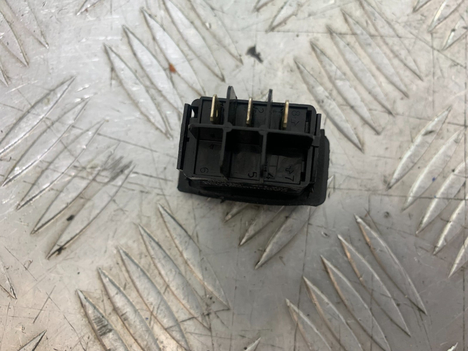 TRIUMPH 1050 SPRINT ST HEATED GRIPS SWITCH  2004-2007 (CMB1197)