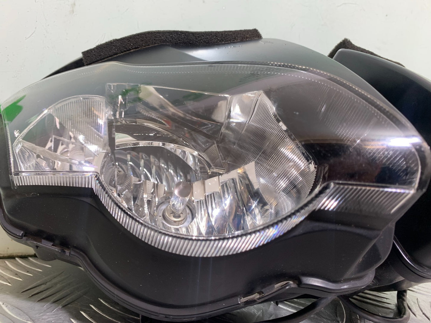 HONDA CBR1000 RR CBR1000RR FIREBLADE HEADLIGHT 2008-2011 (CMB1179)