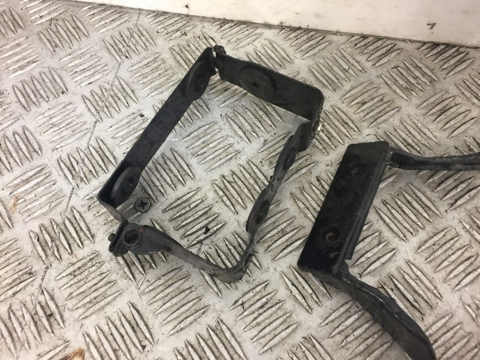 HONDA CX500 CX 500 BRACKETS  YEAR 1981 (STOCK 339)