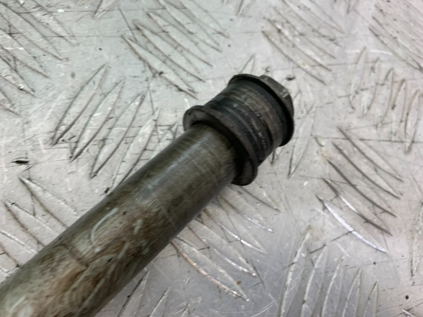 HONDA CBR1000 RR FRONT WHEEL SPINDLE  YEAR  2008-2011 (CMB1330)