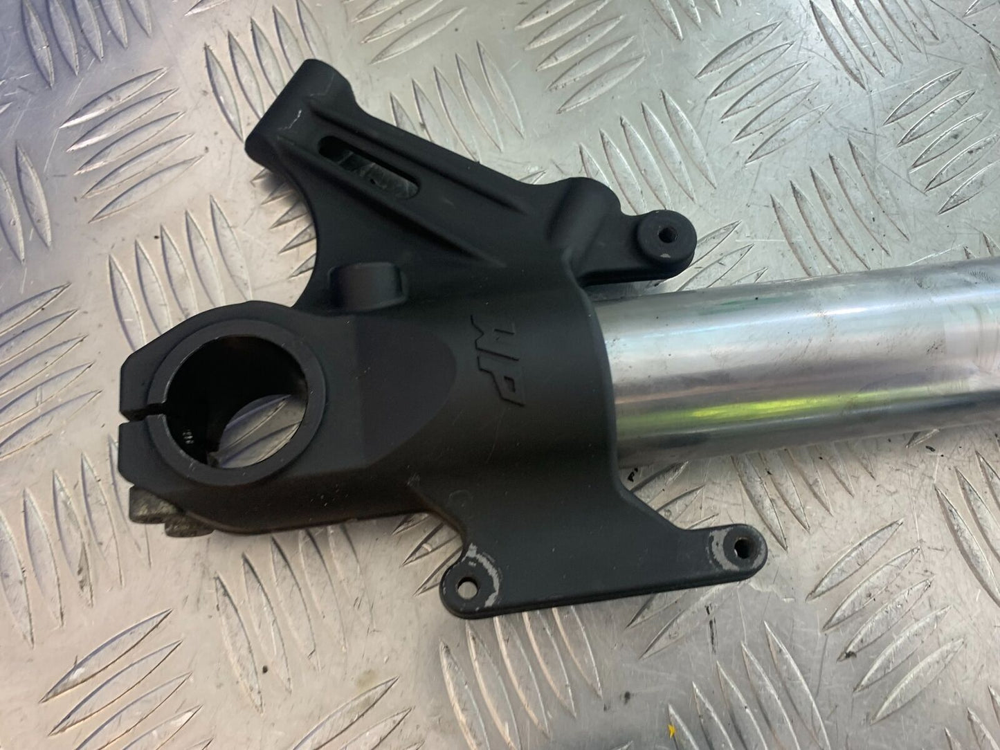 KTM 990 SUPERMOTO T FORKS  YEAR 2010-2011  (CMB1127)