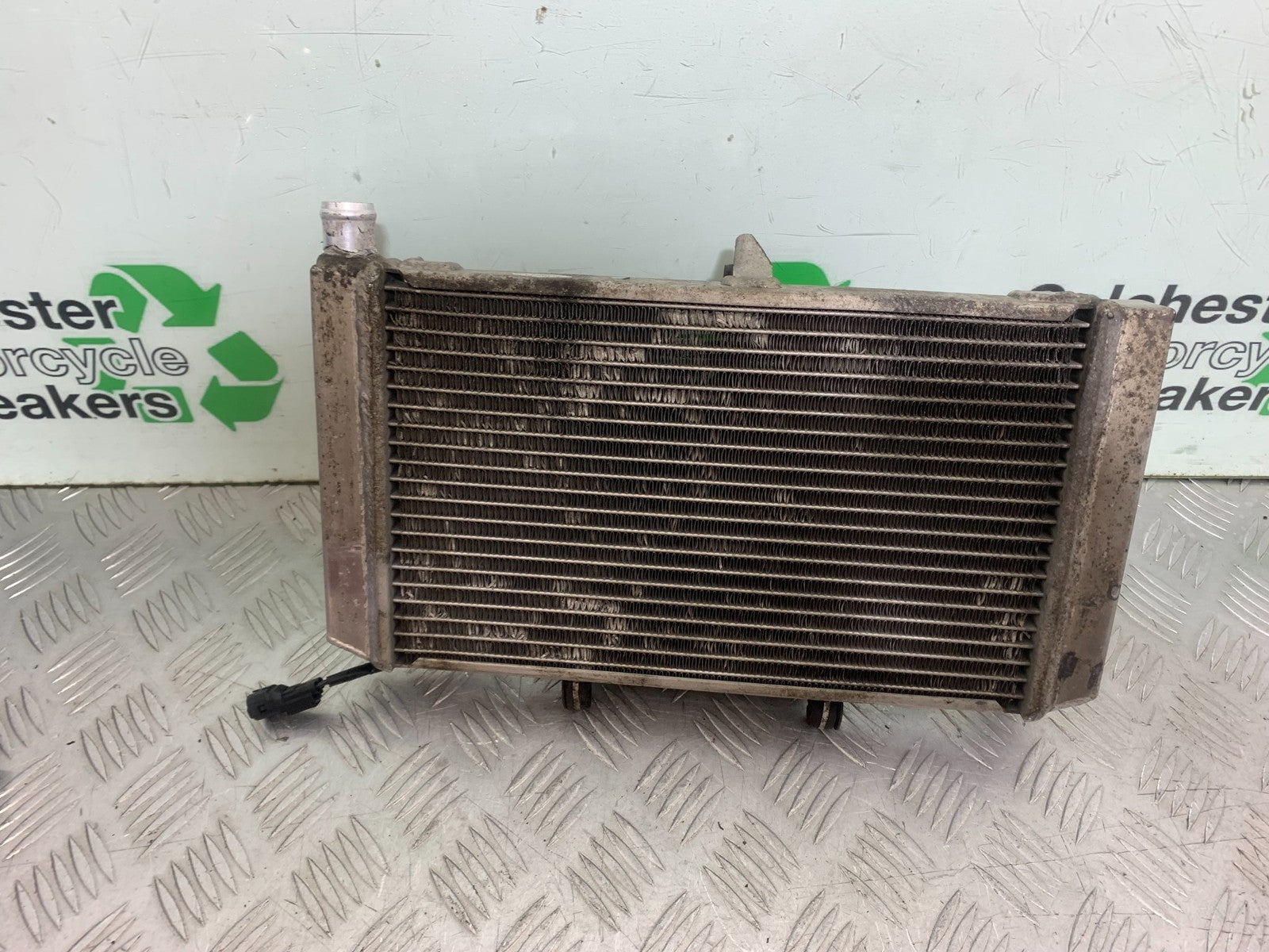 HONDA CBF600 CBF 600 RADIATOR AND FAN  YEAR 2004-07  (CMB1305)