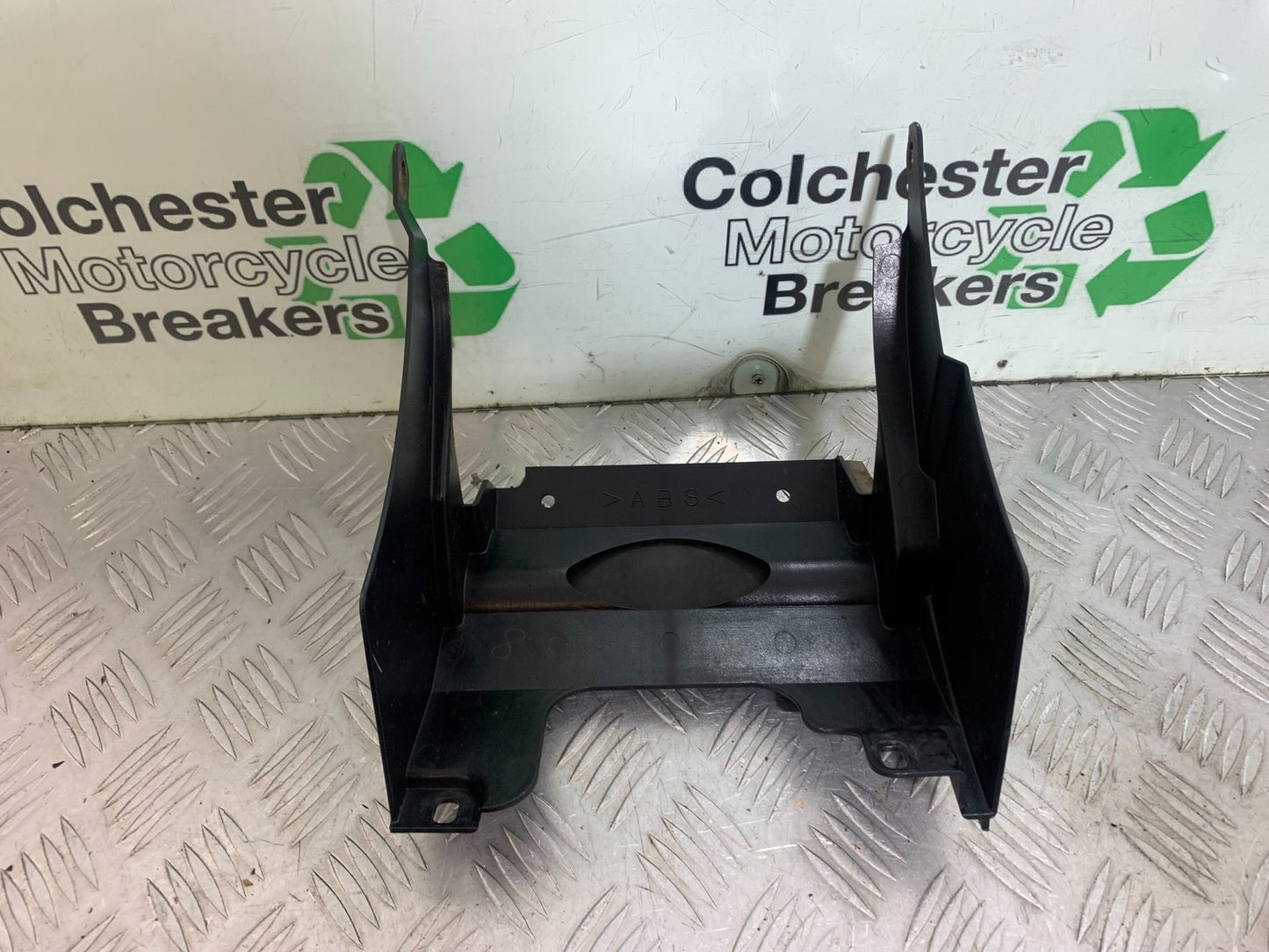 YAMAHA XVS 1300 MIDNIGHT STAR INNER MUDGUARD  YEAR 2007-16 (CMB1200)