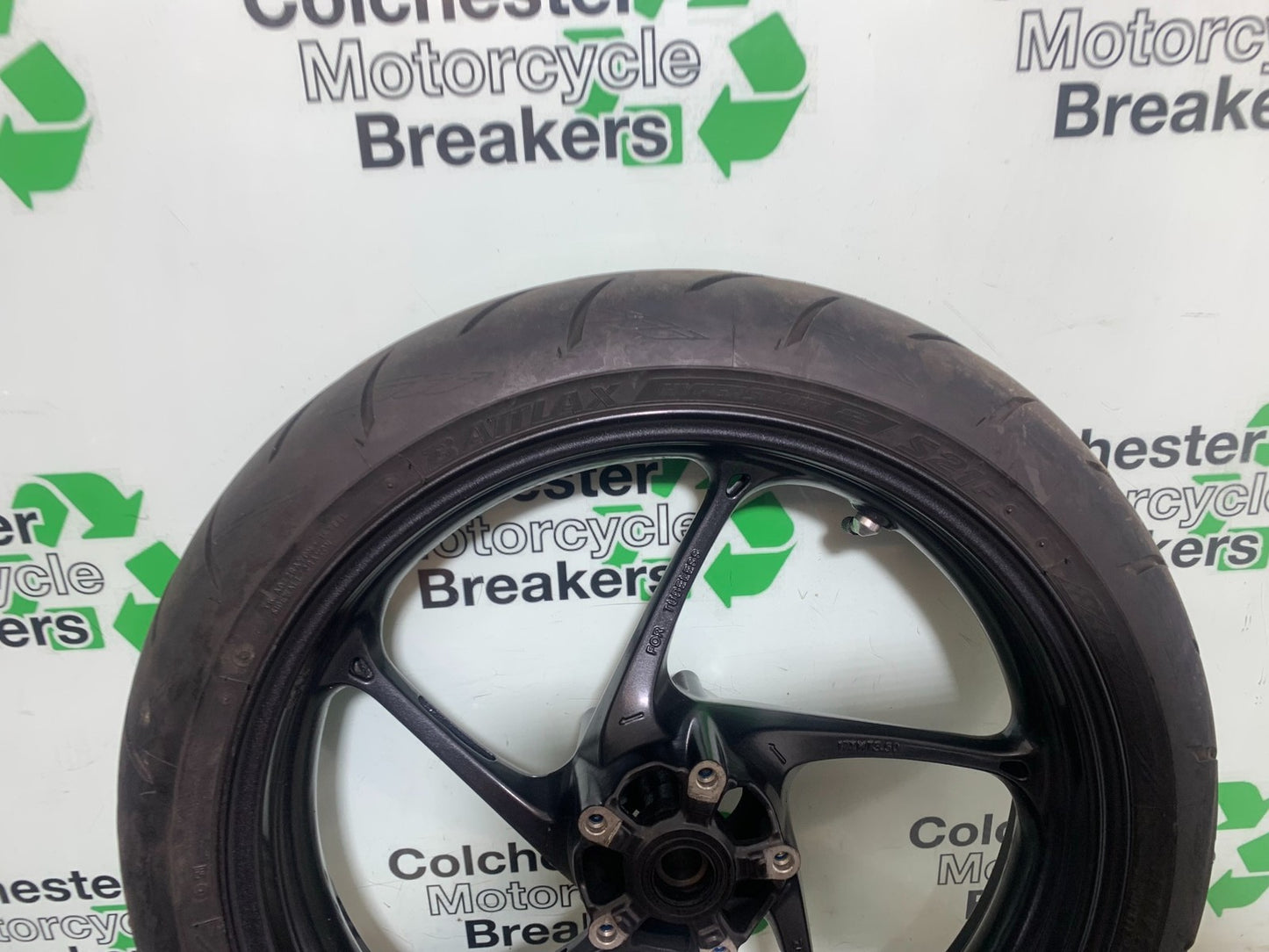 TRIUMPH 675 STREET TRIPLE FRONT WHEEL  2013-2016 (CMB1186)