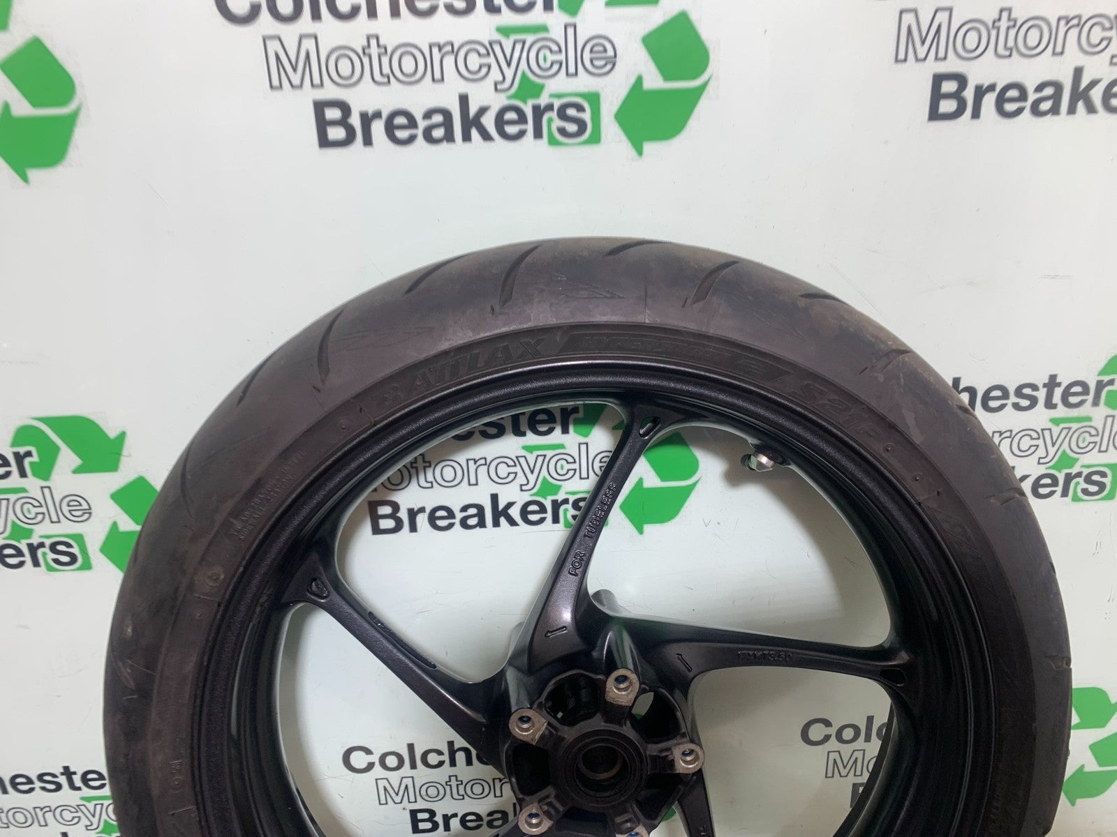 TRIUMPH 675 STREET TRIPLE FRONT WHEEL  2013-2016 (CMB1186)