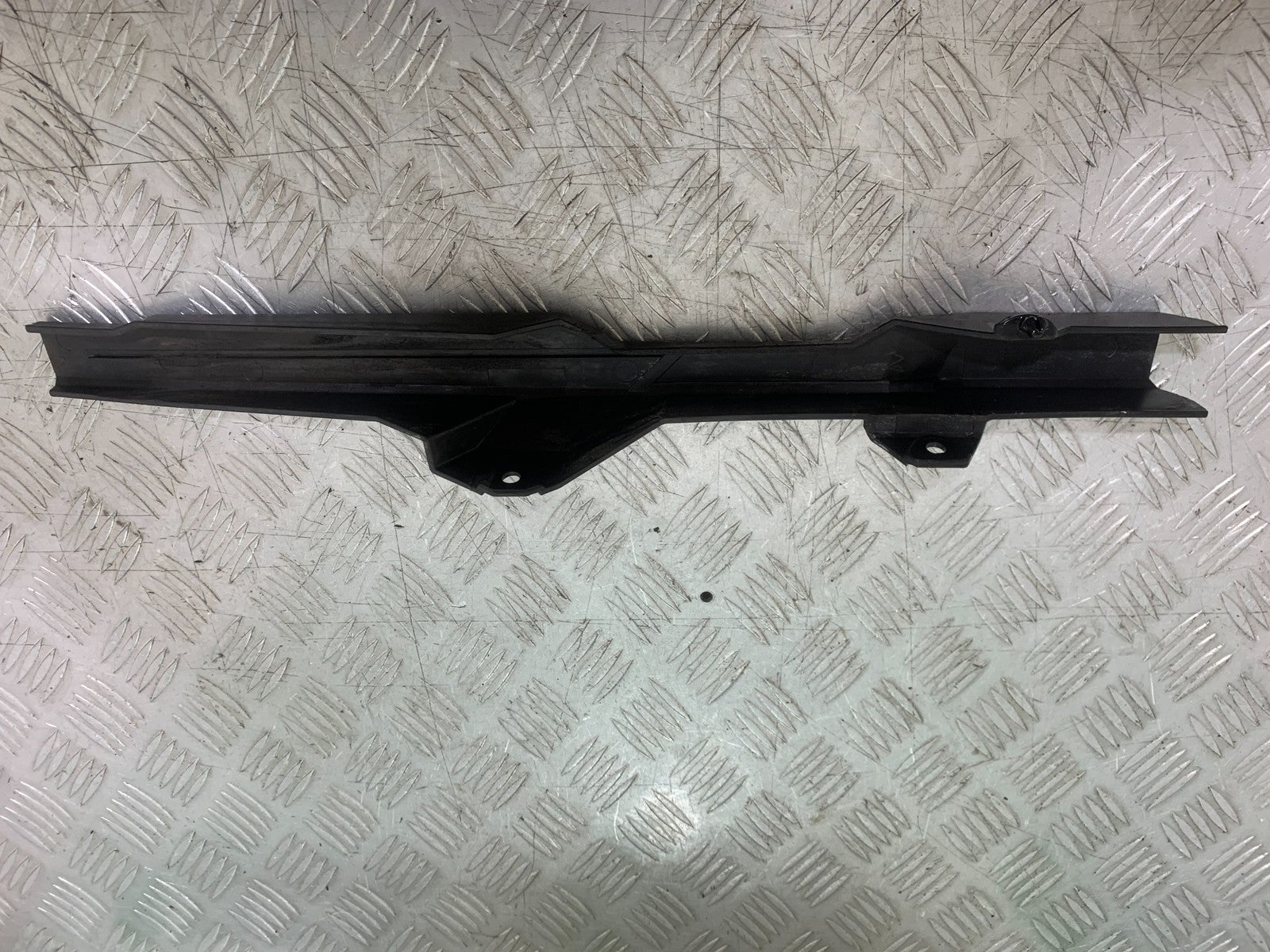SINNIS TERRAIN 125 CHAIN GUARD  YEAR 2017-2020 (CMB1241)