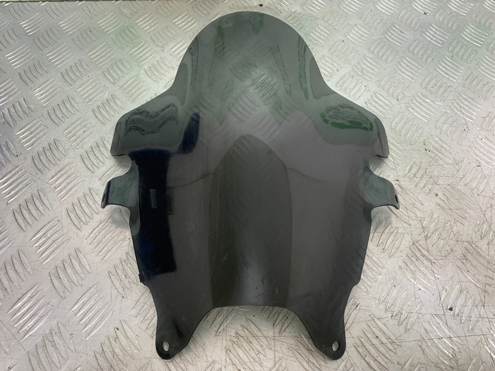 SUZUKI GSF600 GSF 600 BANDIT SCREEN   2000-2004 (CMB1269)