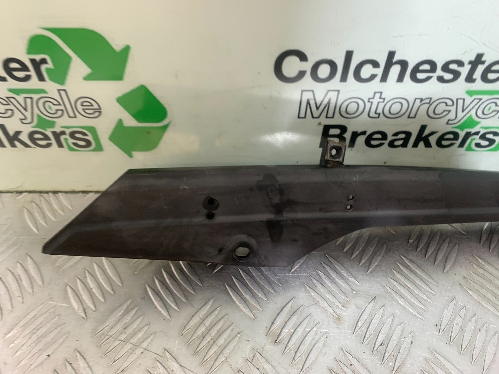 HONDA CBF125 CBF 125 CHAIN GUARD YEAR 2009-14 (CMB1182)