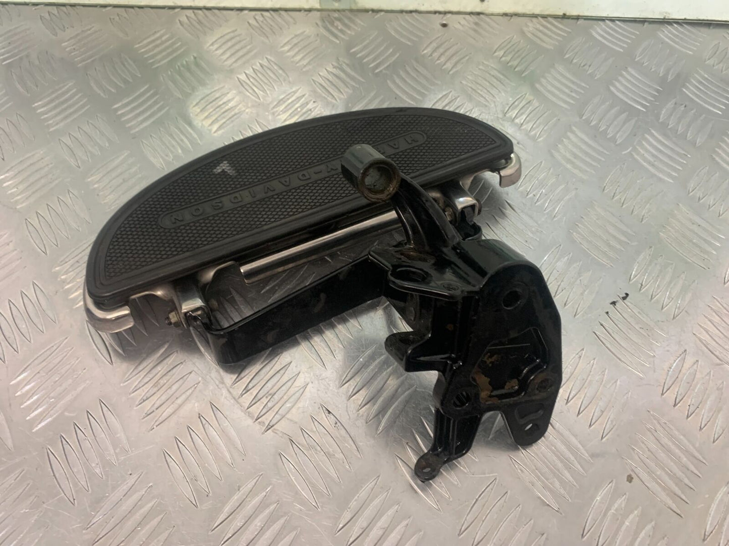 HARLEY DAVIDSON 1690 FLSTC HERITAGE STC LEFT FOOTBOARD   YEAR 2012 (STOCK 972)