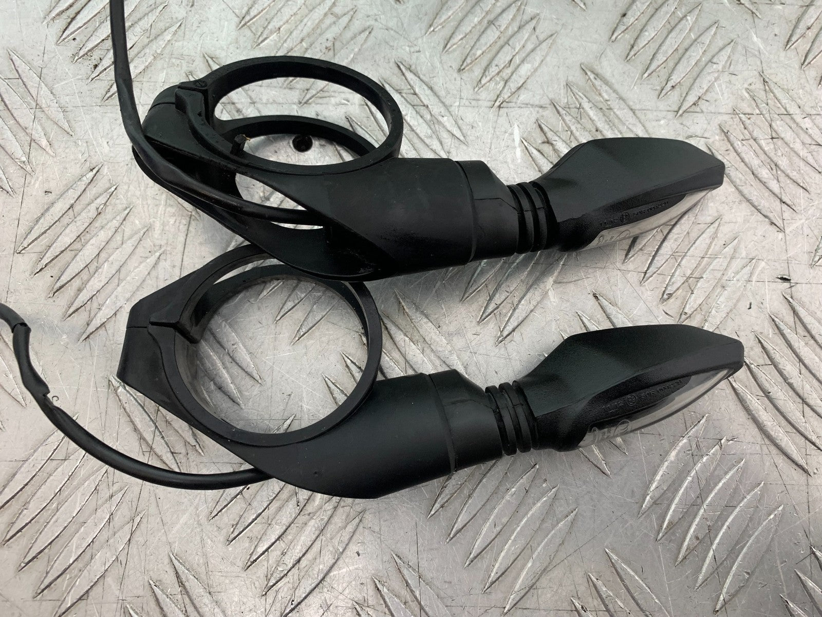 KTM 1290 SUPER DUKE R FRONT INDICATORS  YEAR 2020-2024 (CMB1272)