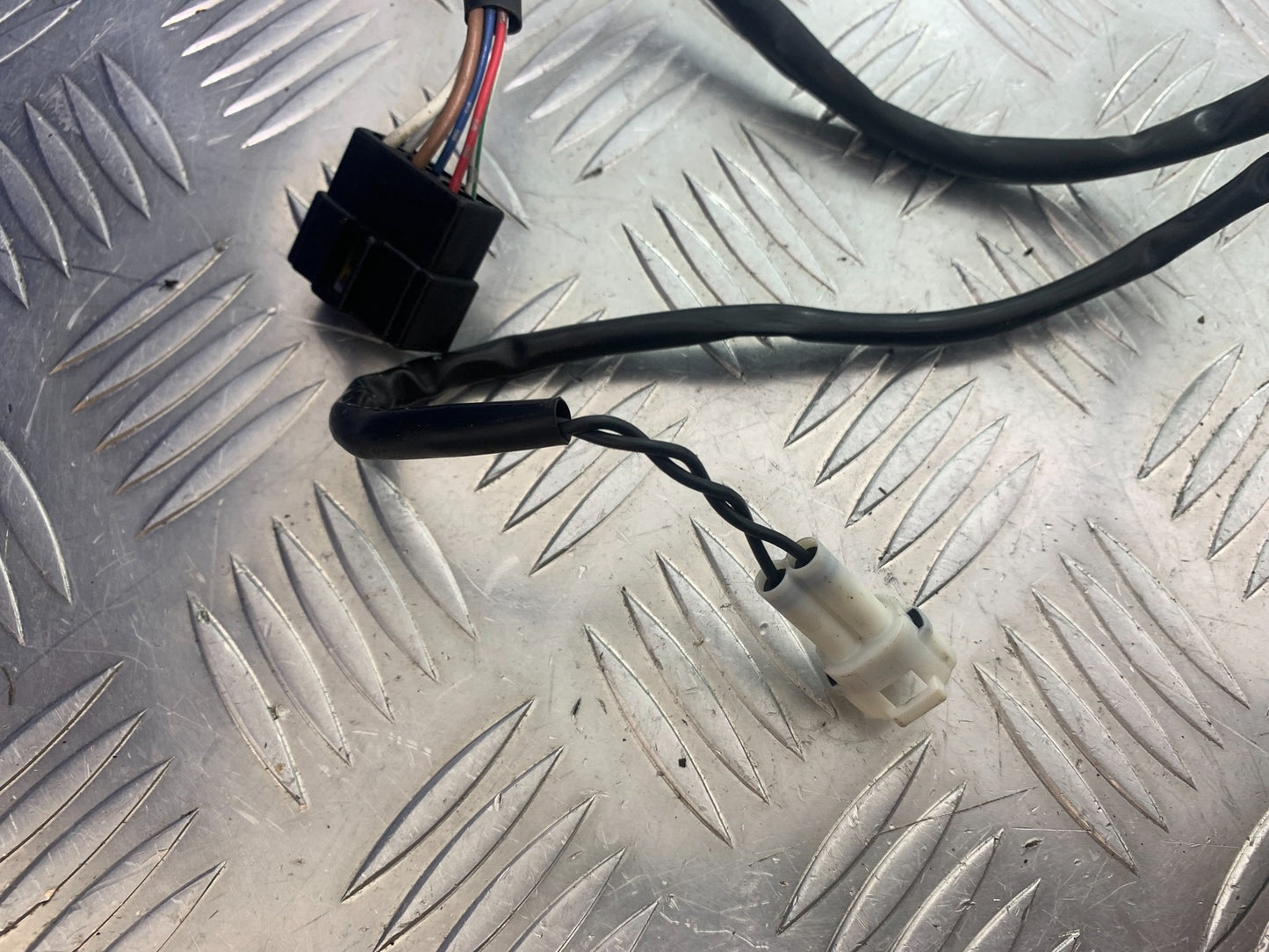 KAWASAKI ZX6R ECU LOCKS 2 KEYS YEAR 2009-2012 (CMB1136)