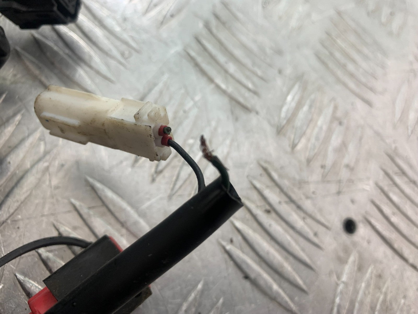 YAMAHA YZF R7 WIRING LOOM    YEAR 2022-2025 (CMB1255)