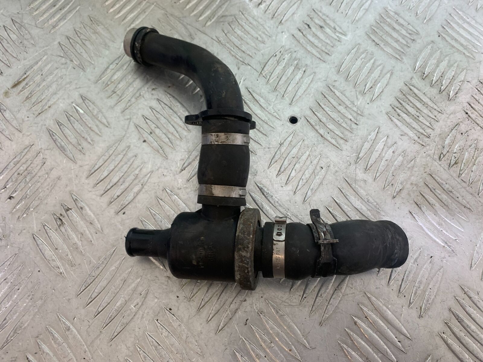 KTM 990 SUPERMOTO T THERMOSTAT  YEAR 2010-2011  (CMB1127)