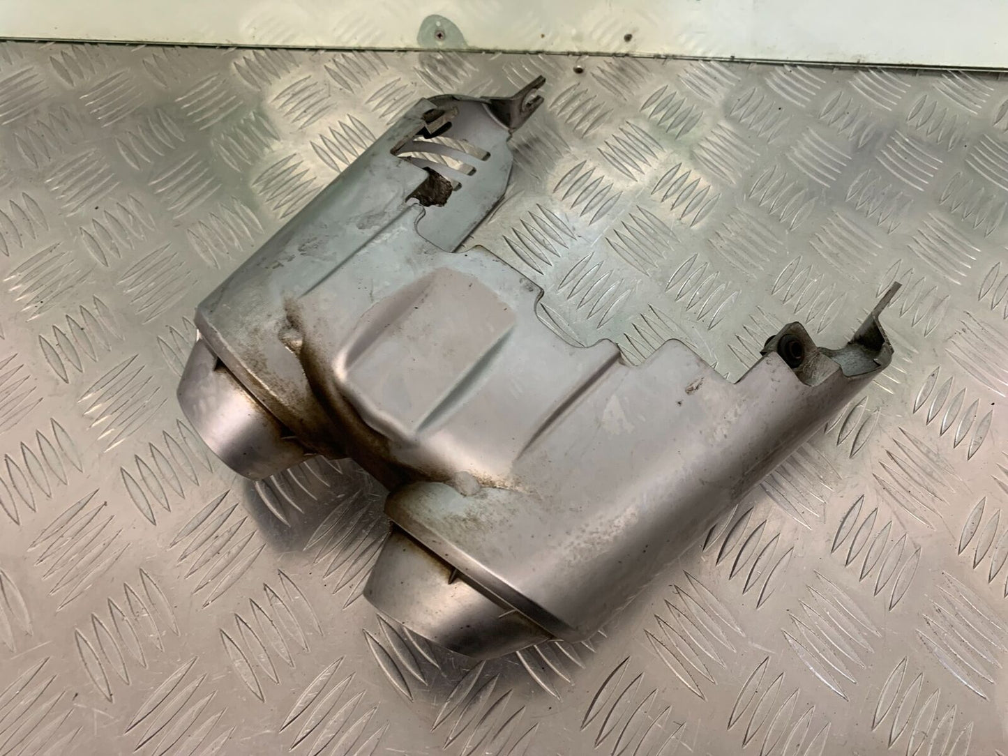 YAMAHA FZ6 FAZER SILENCER COVER  YEAR 2004-2007  (STOCK 955)