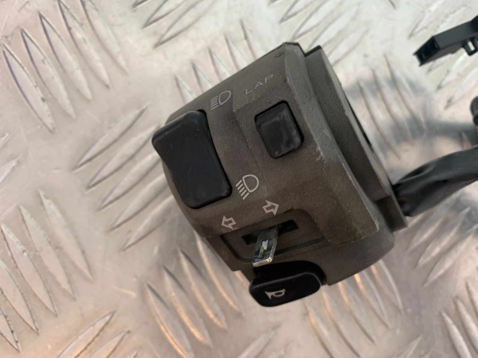 KAWASAKI ZX6R ZX6 R LEFT SWITCH GEAR   YEAR 2007 2008 (CMB1002)