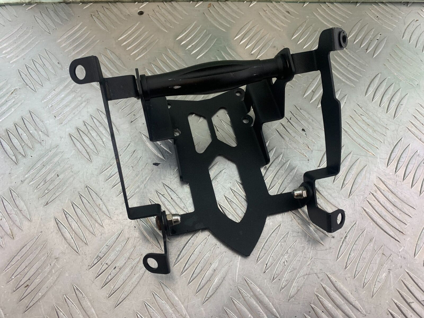 DUCATI DIAVEL 1200 SCREEN BRACKET YEAR 2014-17 (CMB1054)