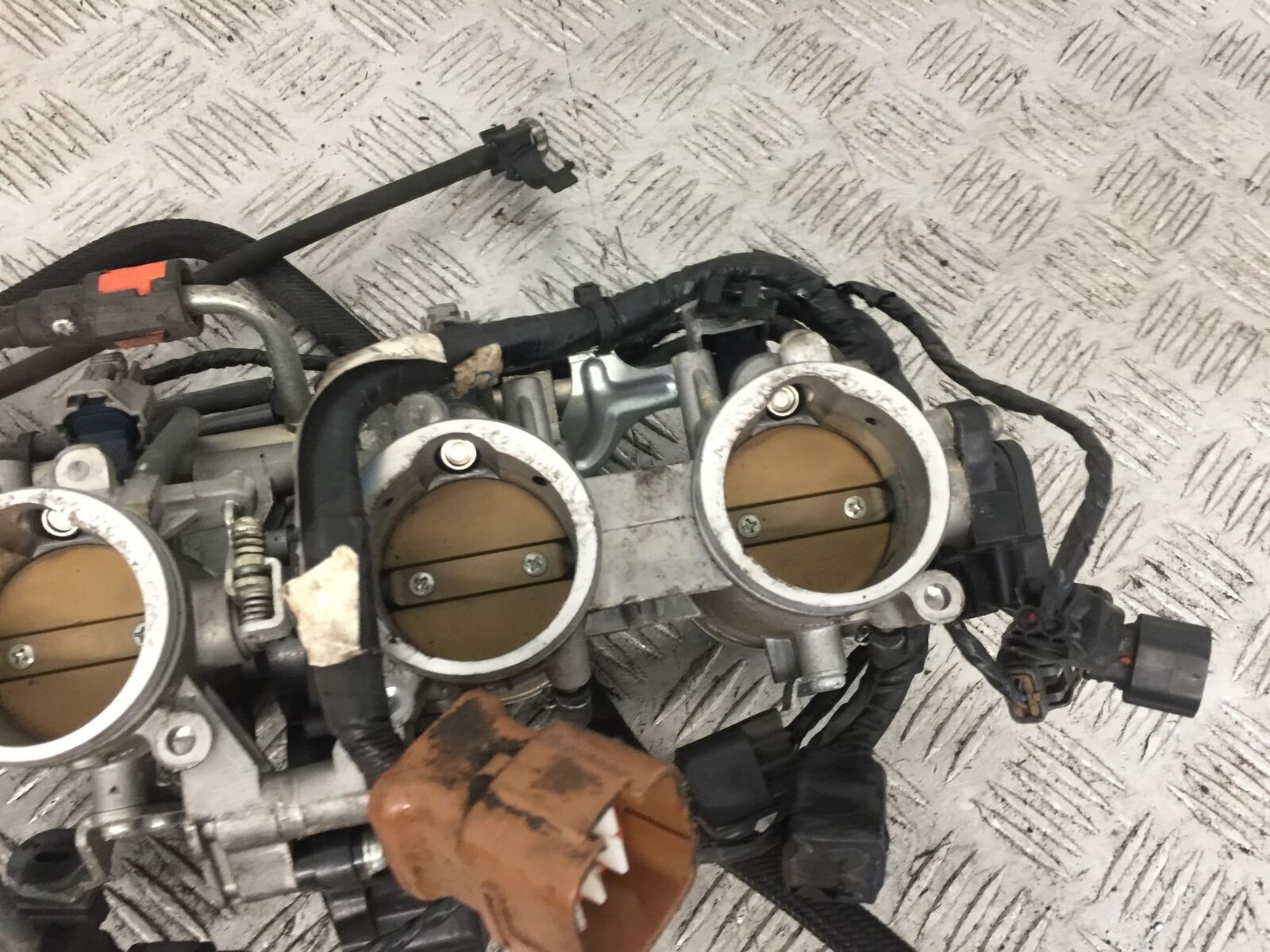 KAWASAKI ZZR1400 ZZR 1400 THROTTLE BODIES   YEAR 2007-11(STOCK 893)
