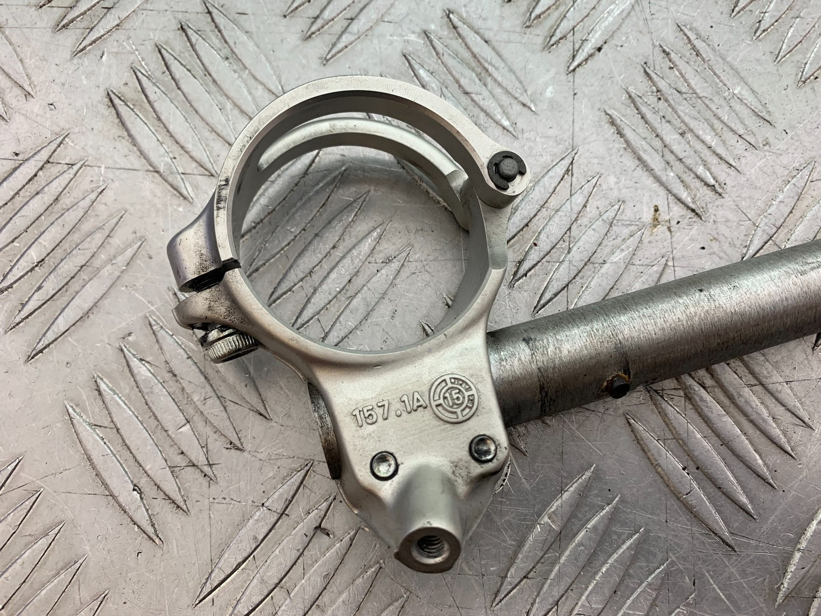DUCATI 1299 PANIGALE RIGHT HANDLEBAR YEAR 2016 (CMB 1187)