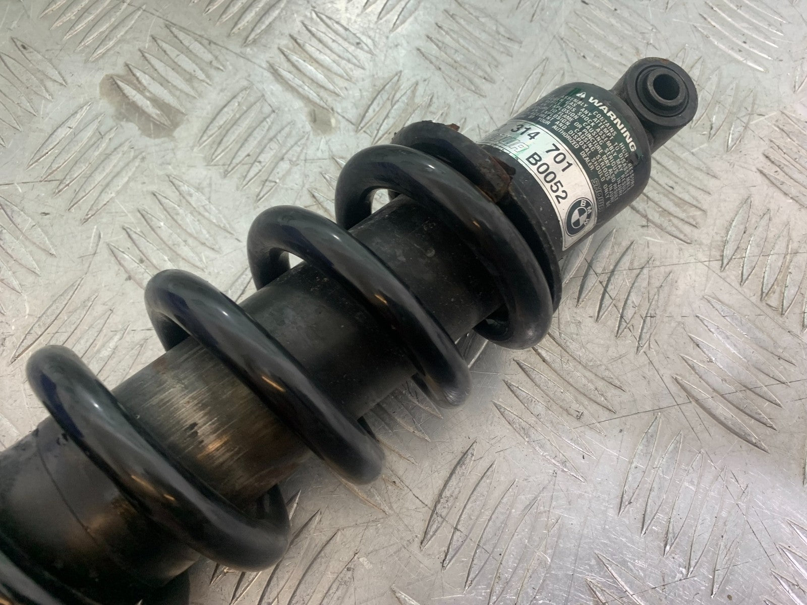 BMW R850 R R850R REAR SHOCK YEAR 1994-2002 (CMB1170)