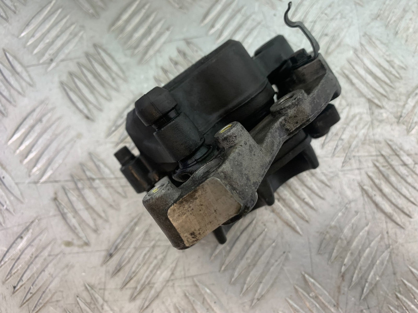 HONDA CB500 F CB500F FRONT BRAKE CALIPER YEAR 2013-2015  (CMB1235)