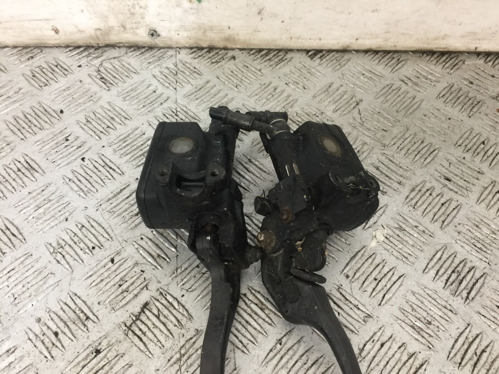 HONDA ST1100  PAN EUROPEAN MASTER CYLINDERS  YEAR 1996-2001(STOCK 786)