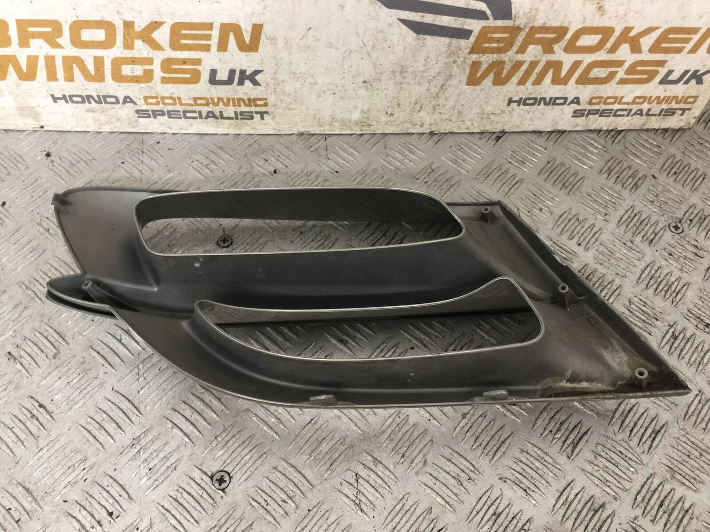 HONDA GL1800 GL 1800 RIGHT INSPECTION PANEL  YEAR 2004-10 ABS (STOCK 890)