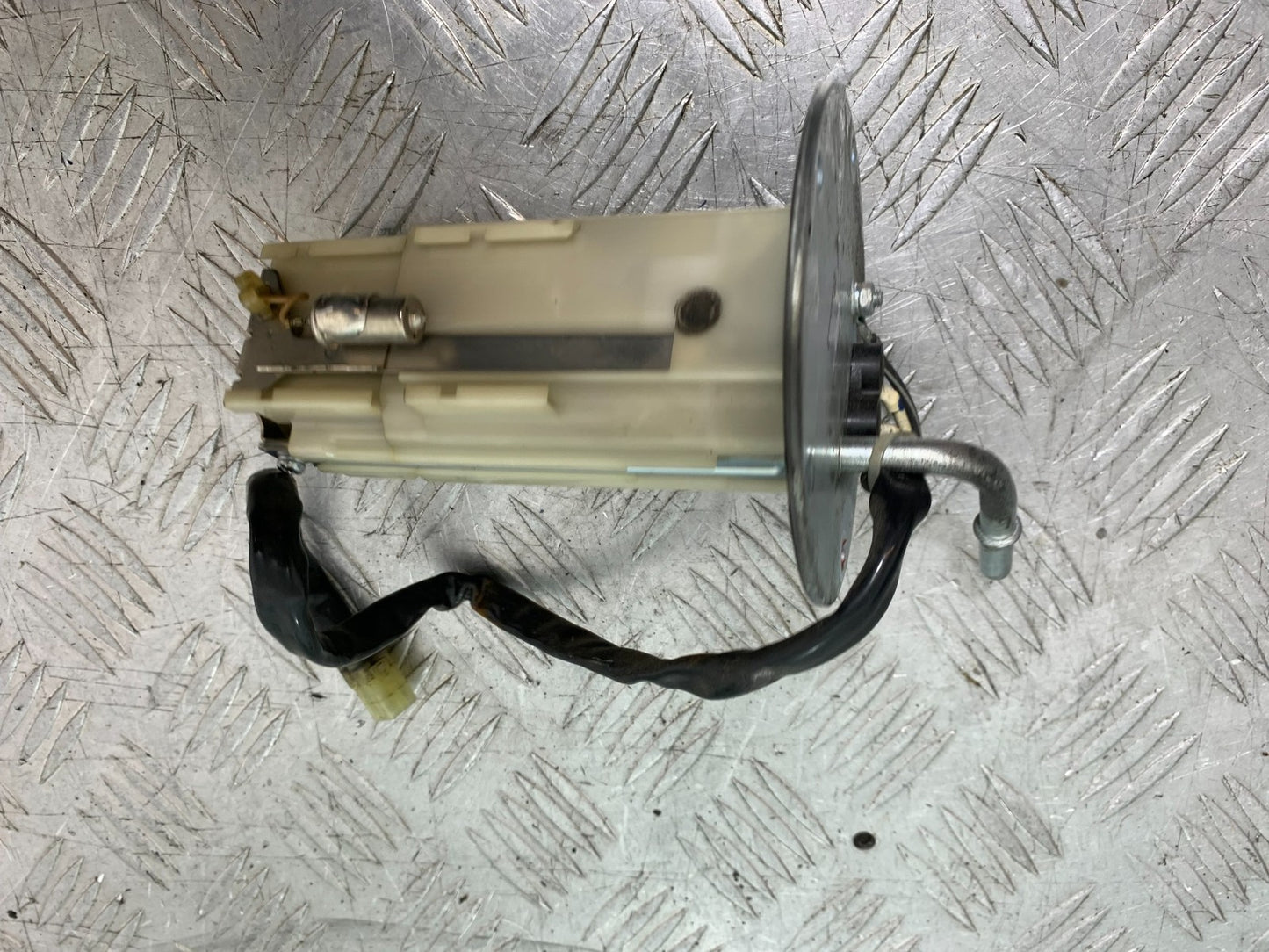 KAWASAKI GTR1400 GTR 1400 PETROL PUMP YEAR 2007-2009 (CMB1306)
