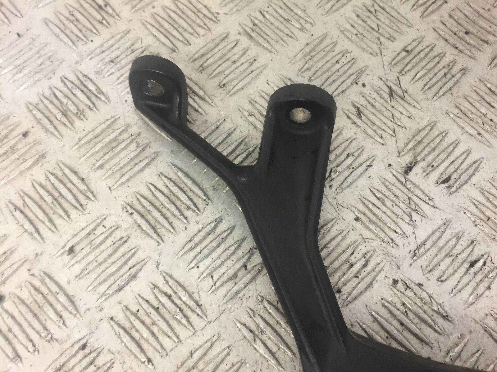 KAWASAKI NINJA 400 LEFT REAR HANGER  YEAR 2019  (STOCK 635)