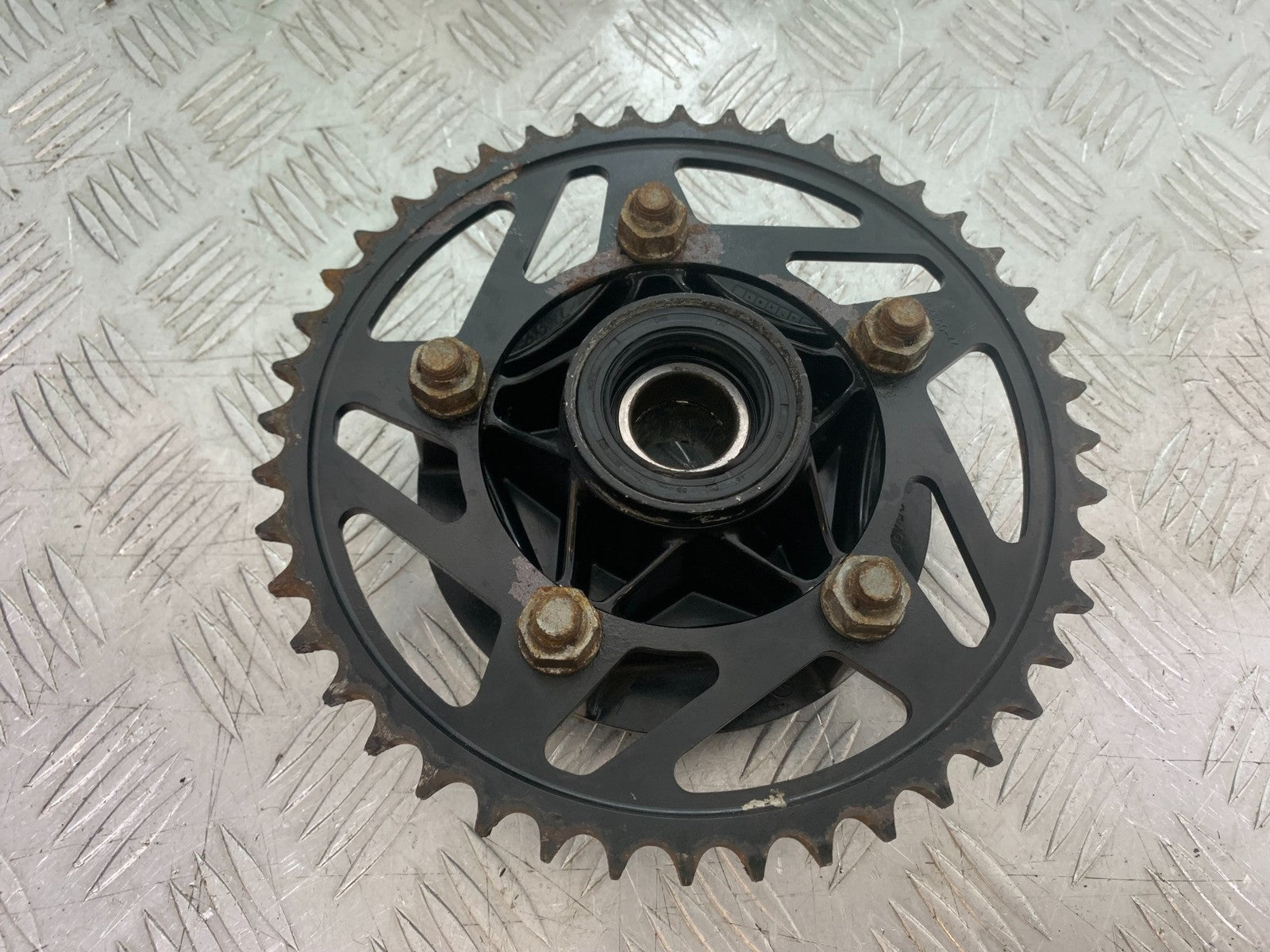 BMW S1000 RR REAR SPROCKET CARRIER  YEAR 2015-2018 (CMB1246)