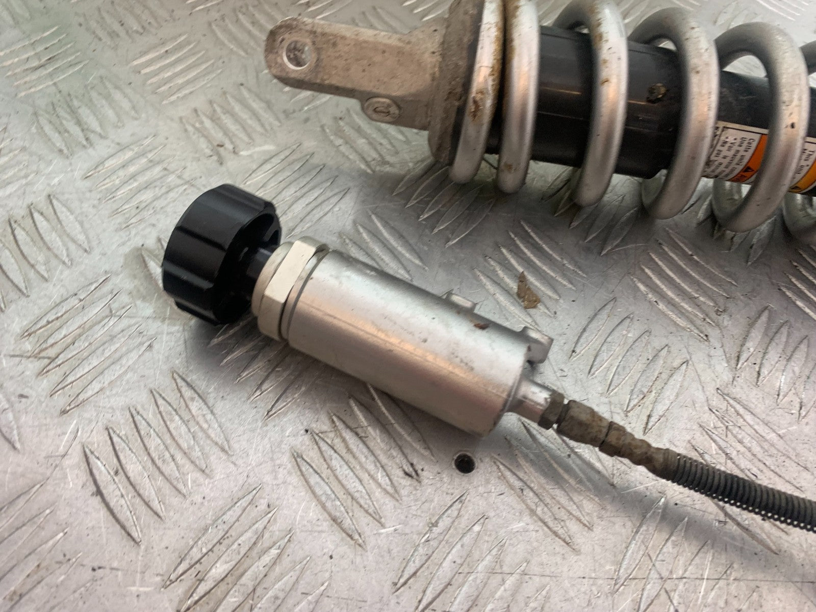 KAWASAKI GTR1400 GTR 1400 REAR SHOCK   YEAR 2007-2009 (CMB1174)