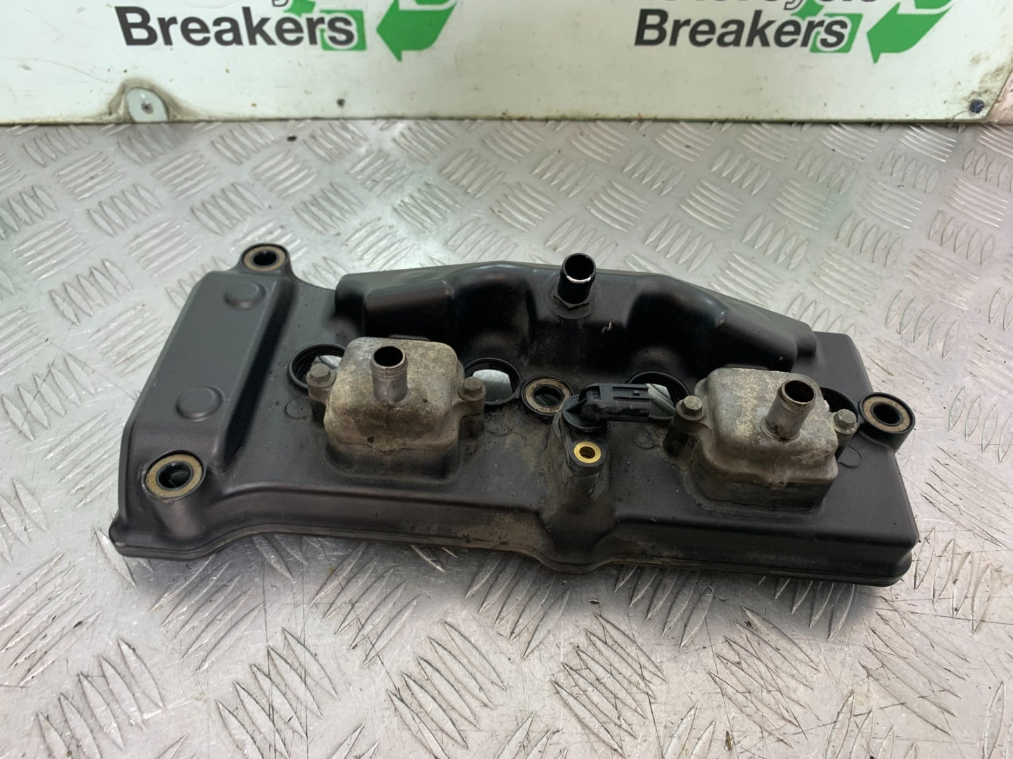 HONDA CBR1000 RR ROCKER COVER  YEAR 2008-2011 (CMB1330)