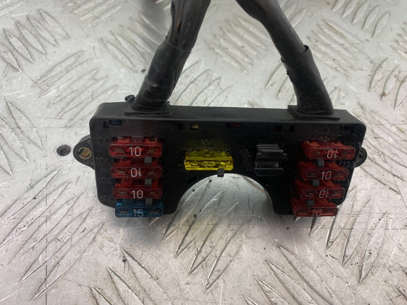HONDA NTV 600 REVERE FUSE BOX  YEAR 1988-1996  (CMB1281)