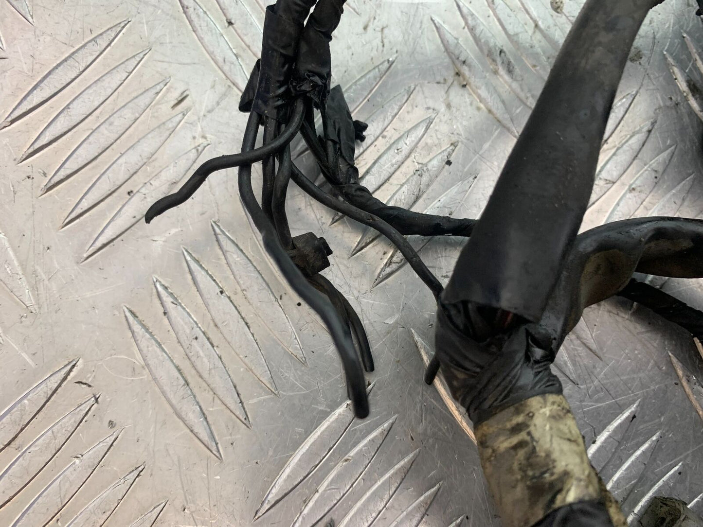YAMAHA FJ1100 FJ 1100 WIRING LOOM   YEAR 1984-1985 (CMB1101)