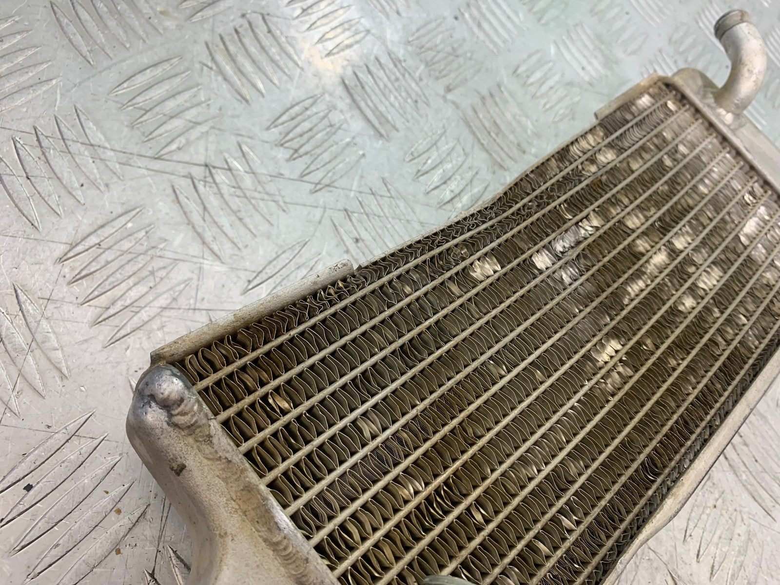 KAWASAKI KXF450 KXF 450 LEFT RADIATOR   YEAR 2013 CMB1217)