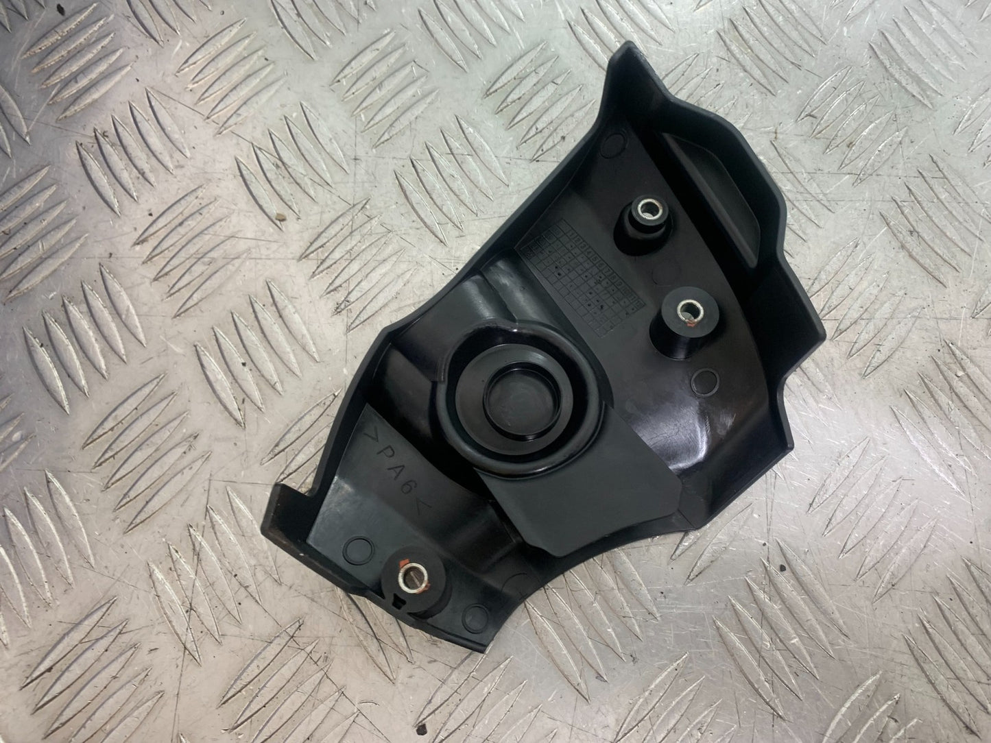 YAMAHA YZF R7 SPROCKET COVER  YEAR 2022-2025 (CMB1255)