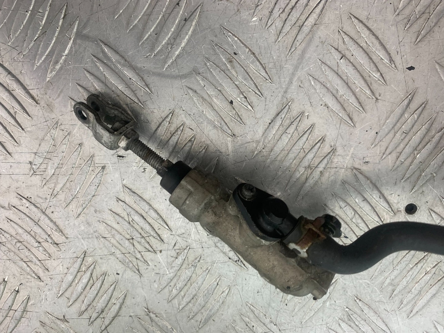 SUZUKI GSX750 INAZUMA REAR MASTER CYLINDER  YEAR 1998-2003 (CMB1308)