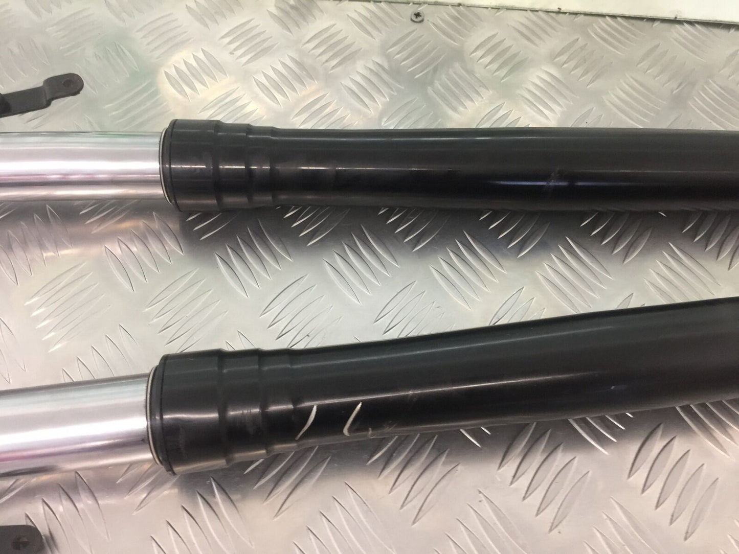 TRIUMPH TIGER 800 XRT FORKS (BENT) YEAR 2015-2017  (STOCK 920)