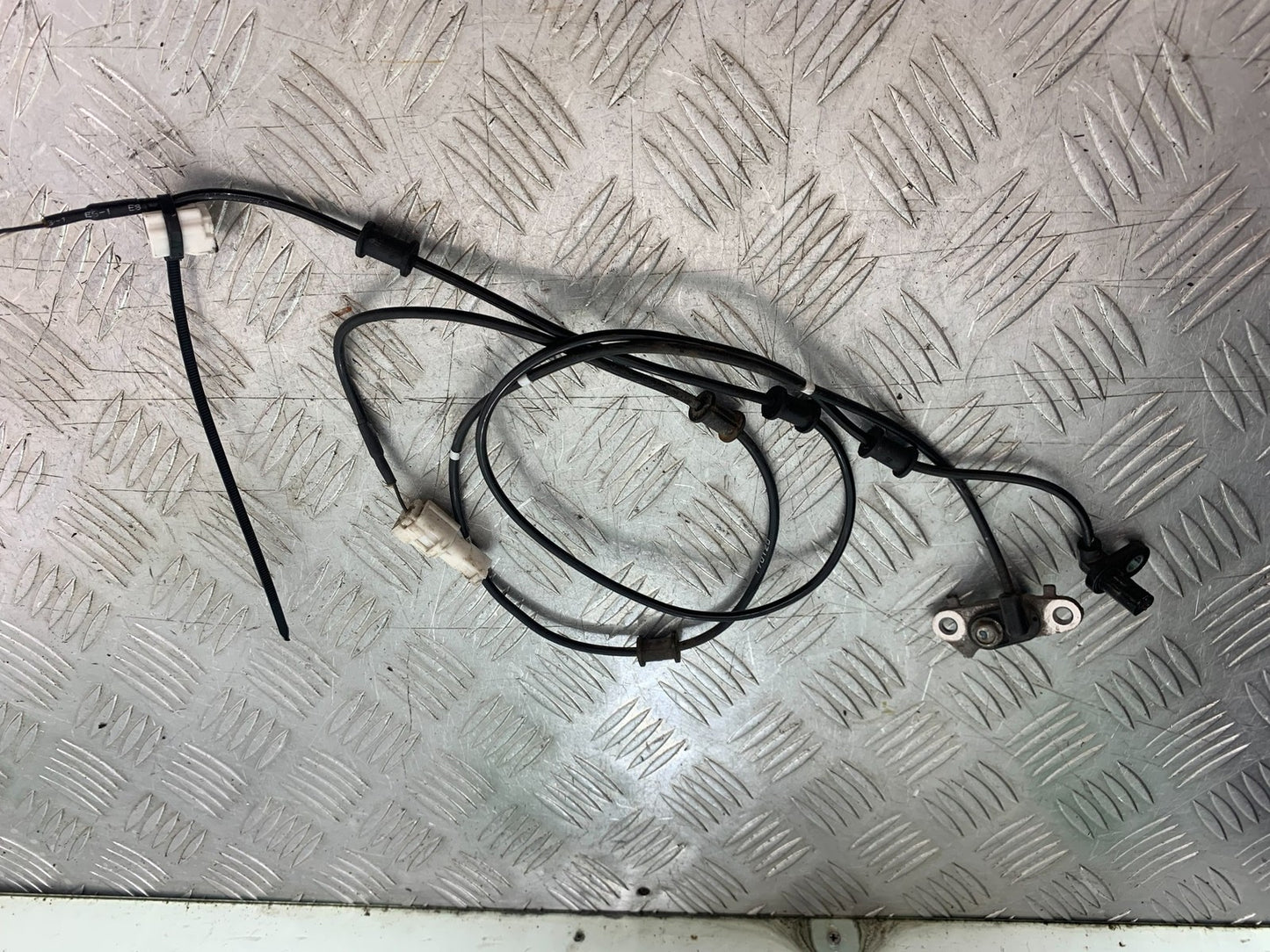YAMAHA XMAX 300 FRONT AND REAR ABS SENSORS  YEAR 2017-2020 (CMB1218)
