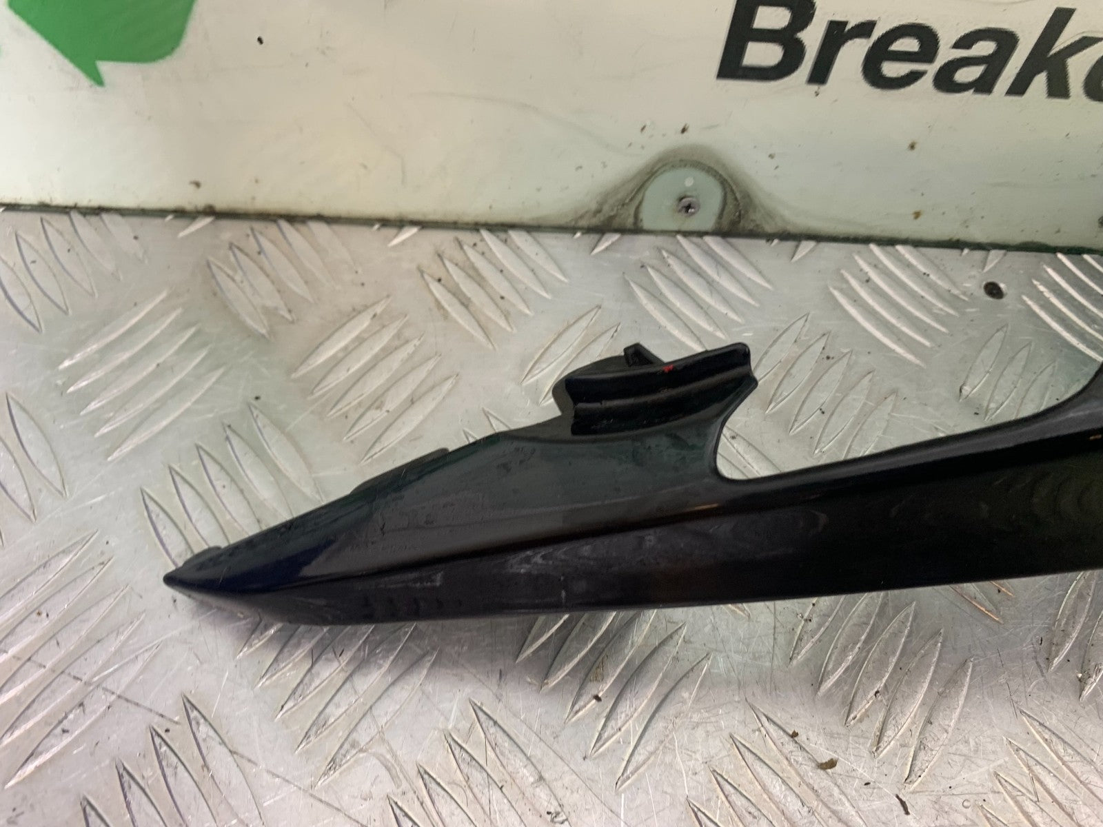 HONDA CB500 F CB500F LEFT SEAT PANEL YEAR 2013-2015  (CMB1235)