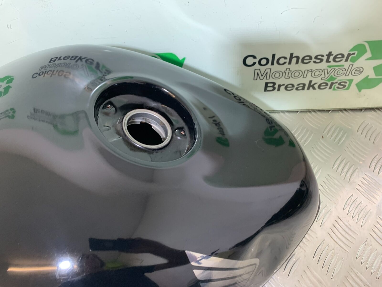 HONDA CBR1100 BLACKBIRD PETROL TANK  YEAR 1996-1998 (CMB1017)